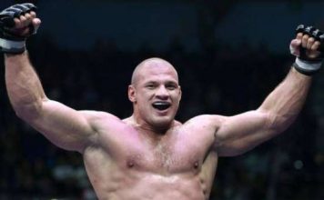 Уральский Халк покинул UFC, ни разу не подравшись. Что случилось?